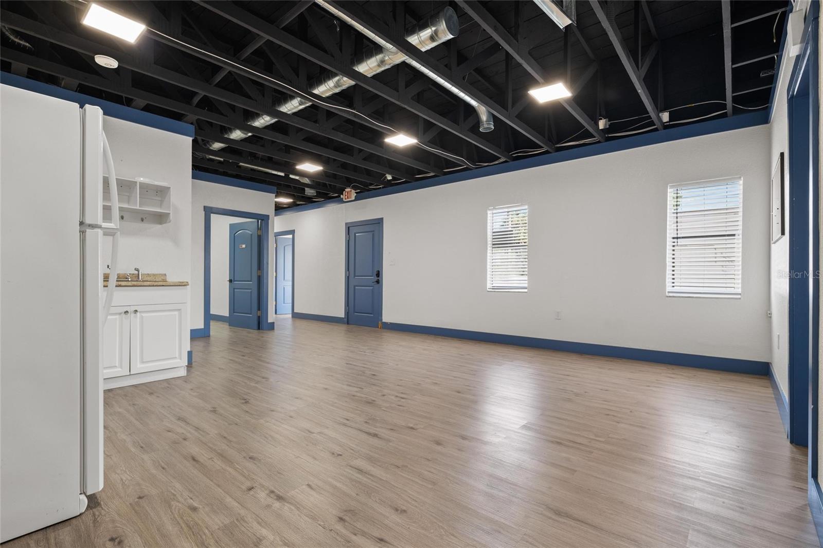 Image 24 of 33 For 419 Pinellas Avenue