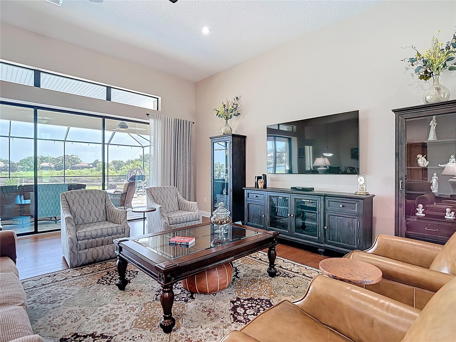Image 20 of 84 For 9125 Palm Beach Drive