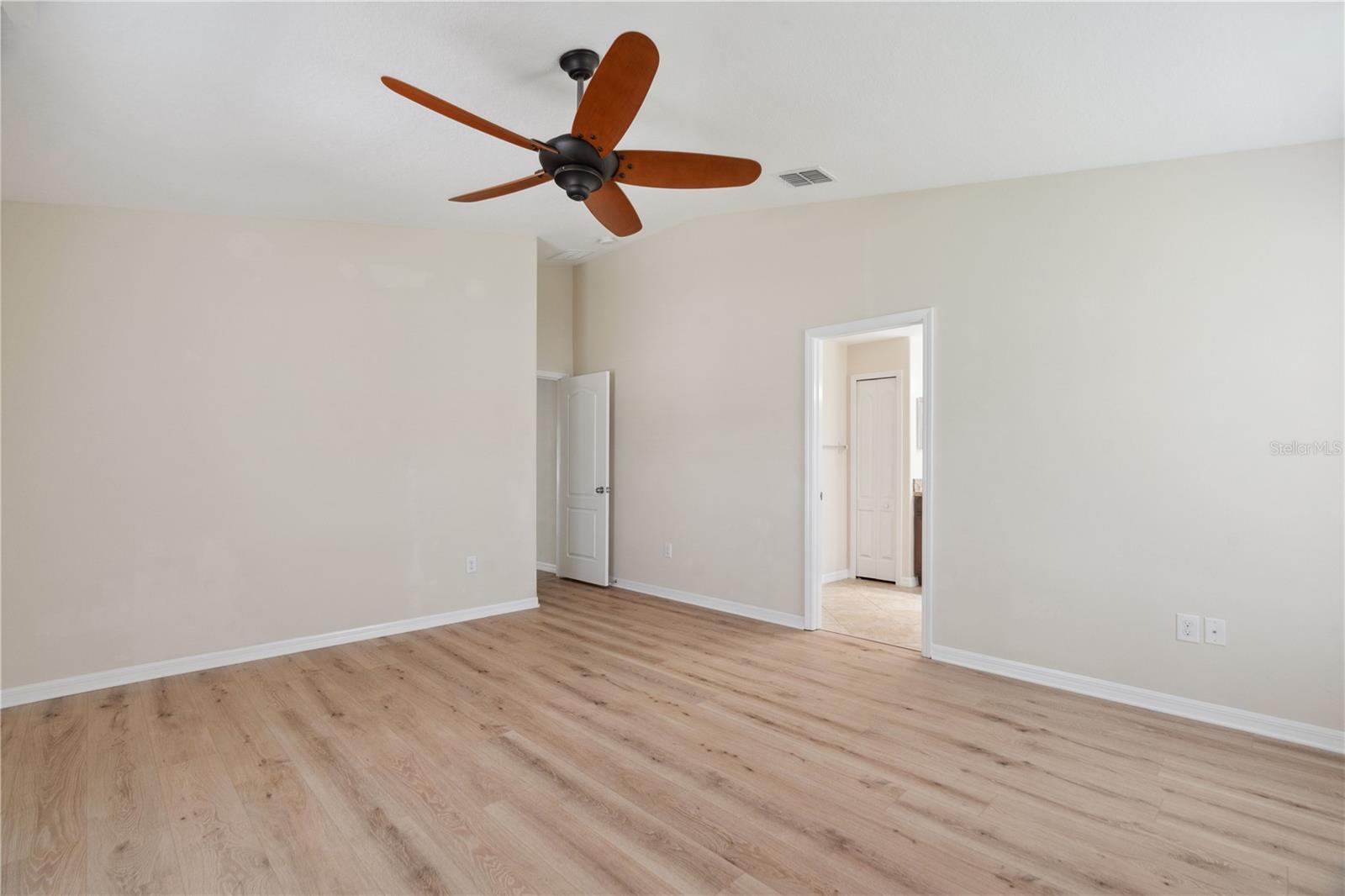 Image 8 of 28 For 18710 Dobson Drive