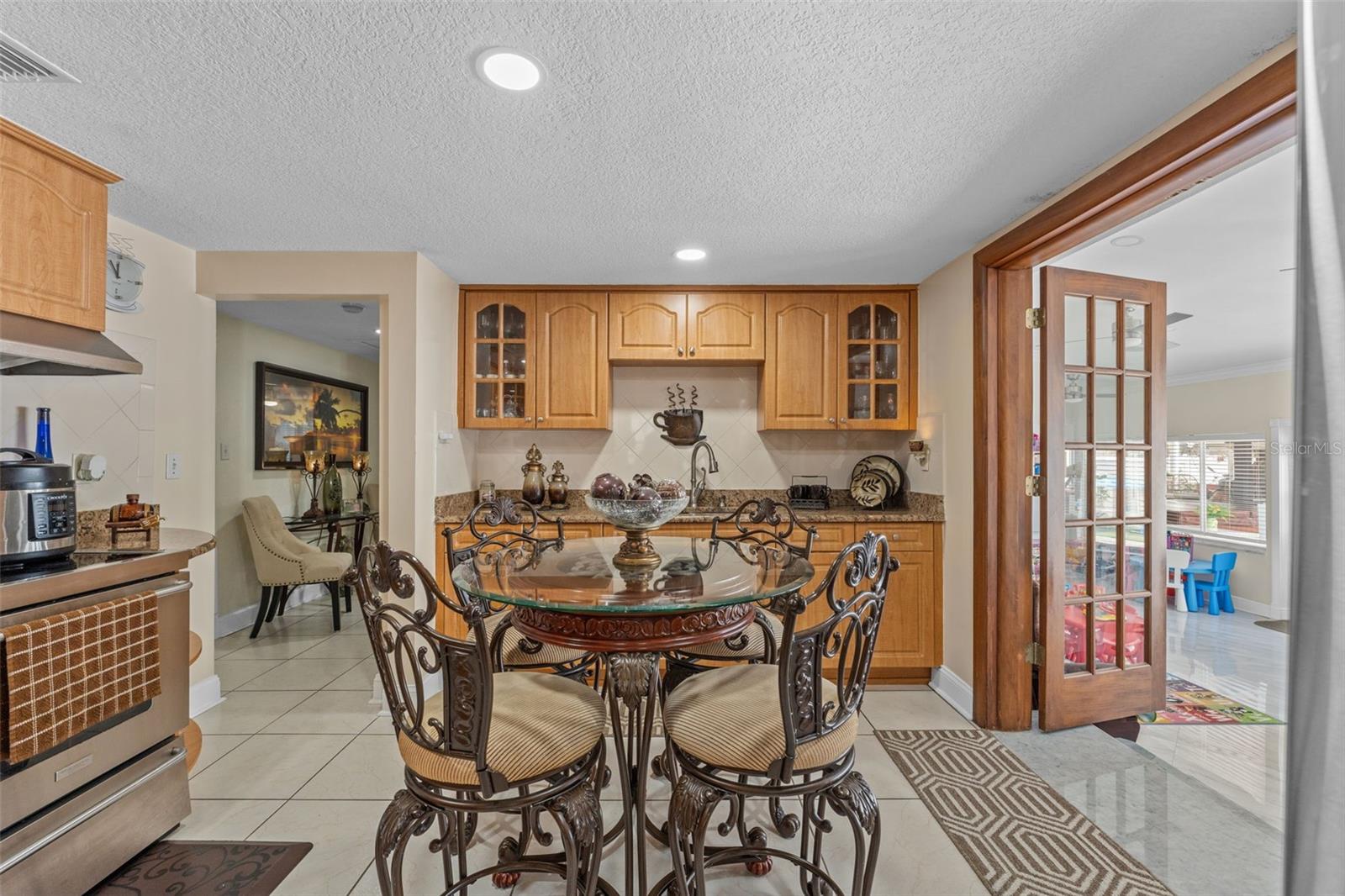 Image 10 of 66 For 713 715 Fribley Street