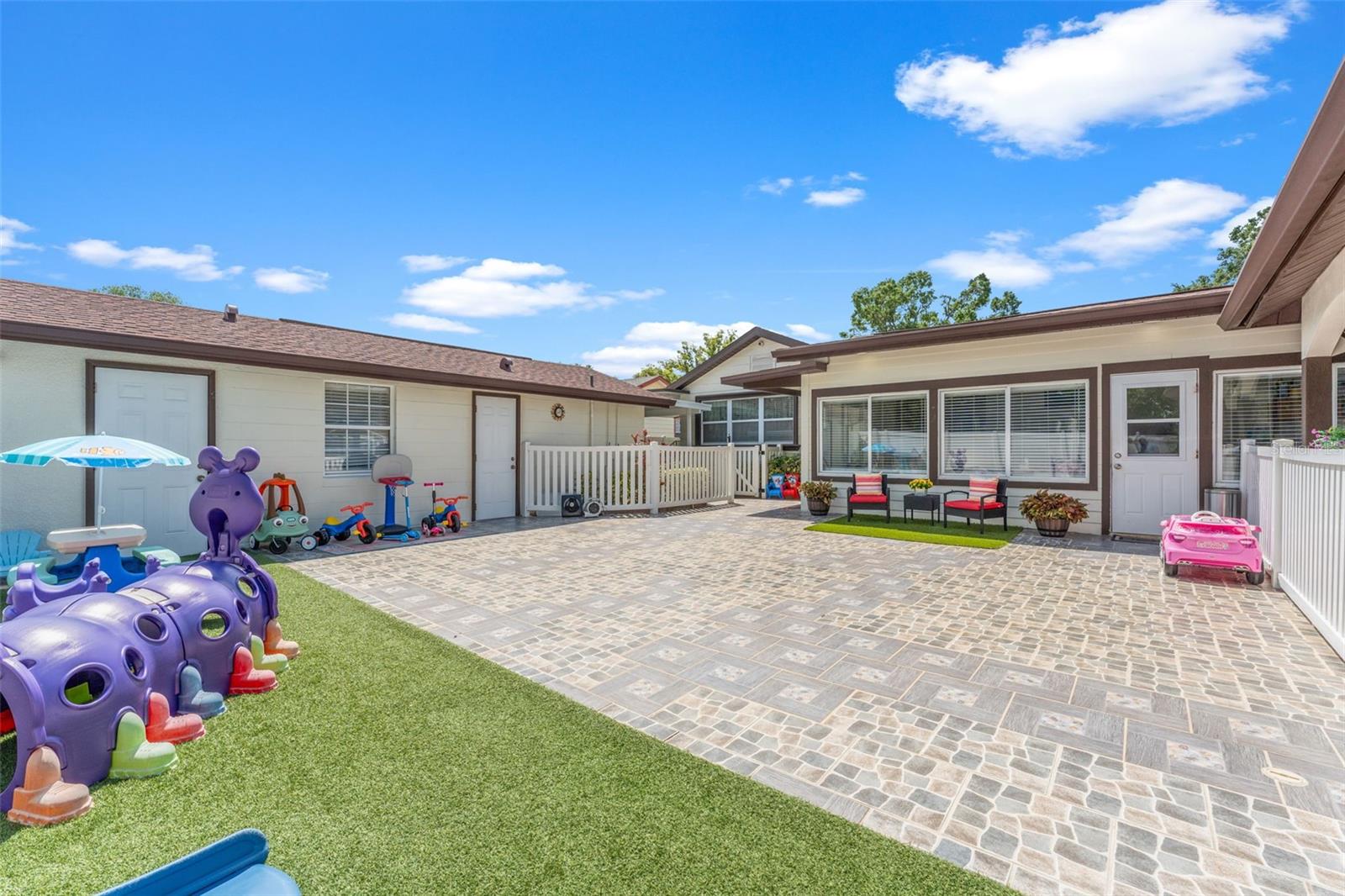 Image 31 of 66 For 713 715 Fribley Street