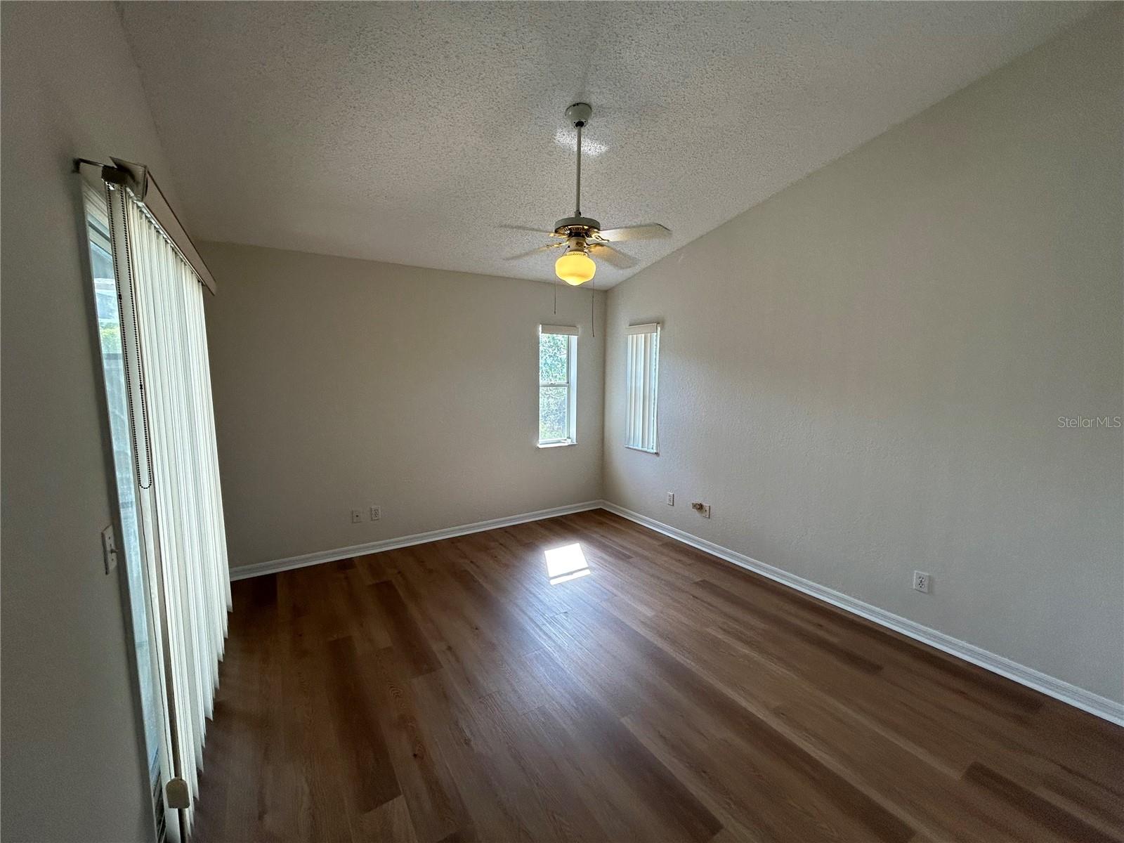 Image 31 of 46 For 5294 Elkin Avenue