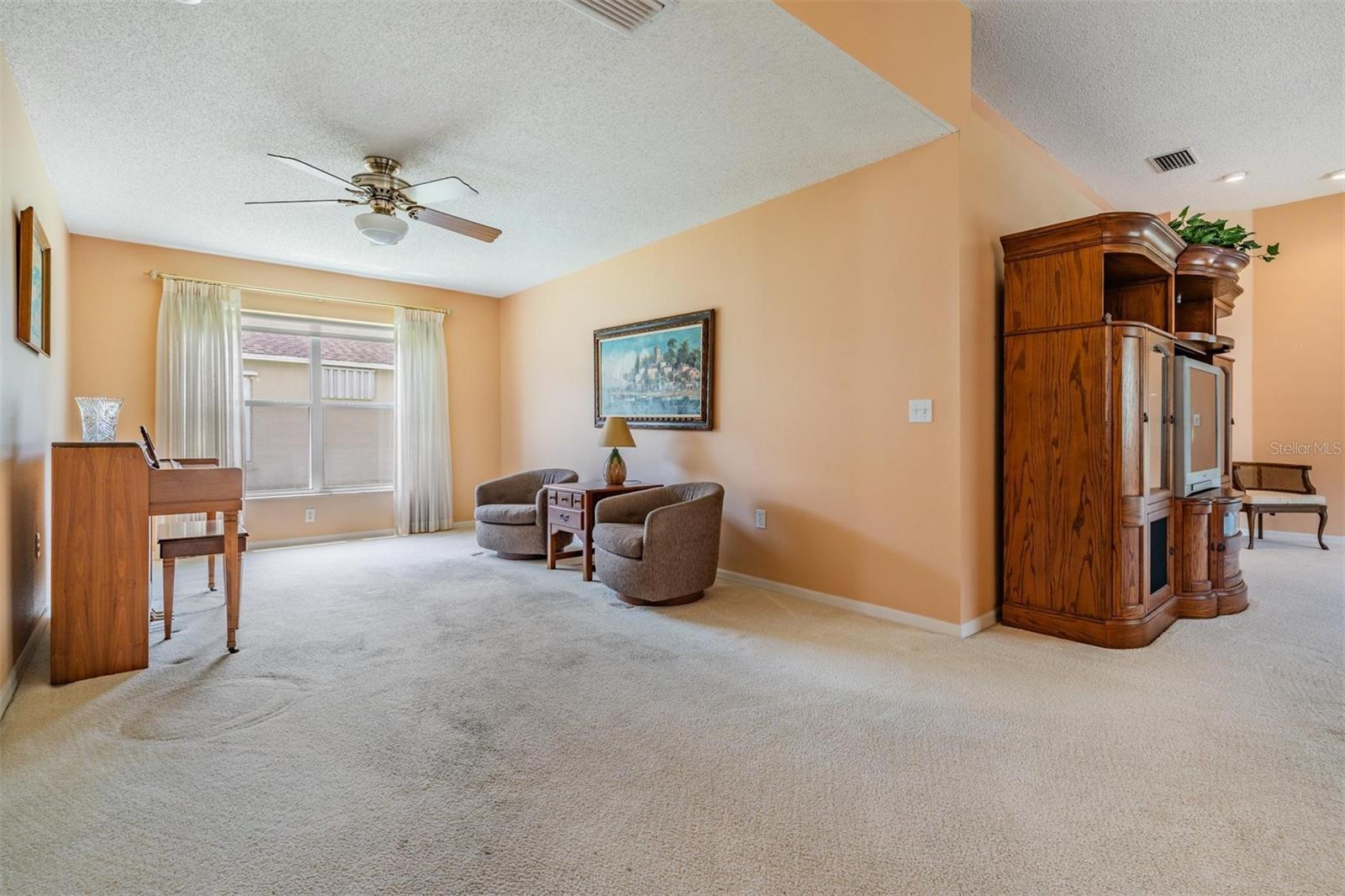 Image 9 of 49 For 1053 Winding Willow Drive