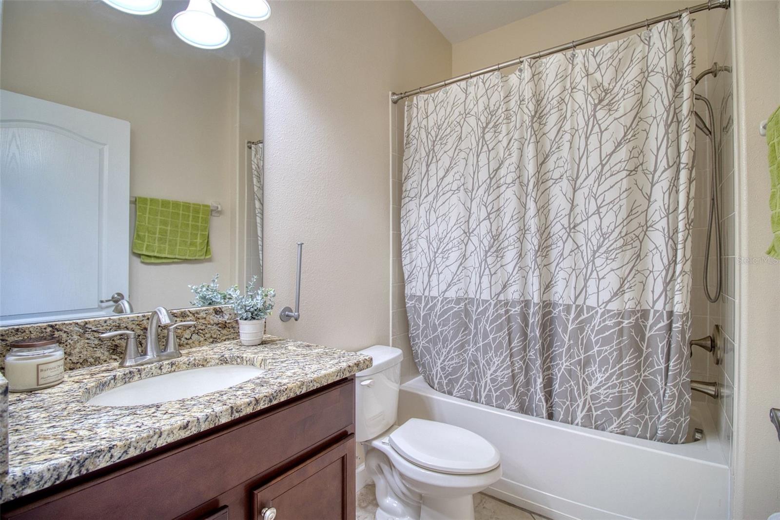Image 23 of 95 For 19082 Umberland Place