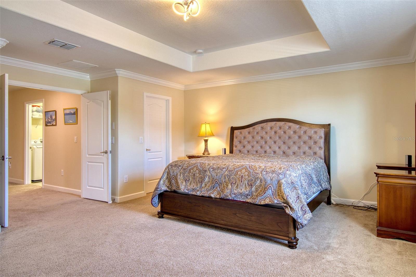 Image 39 of 95 For 19082 Umberland Place