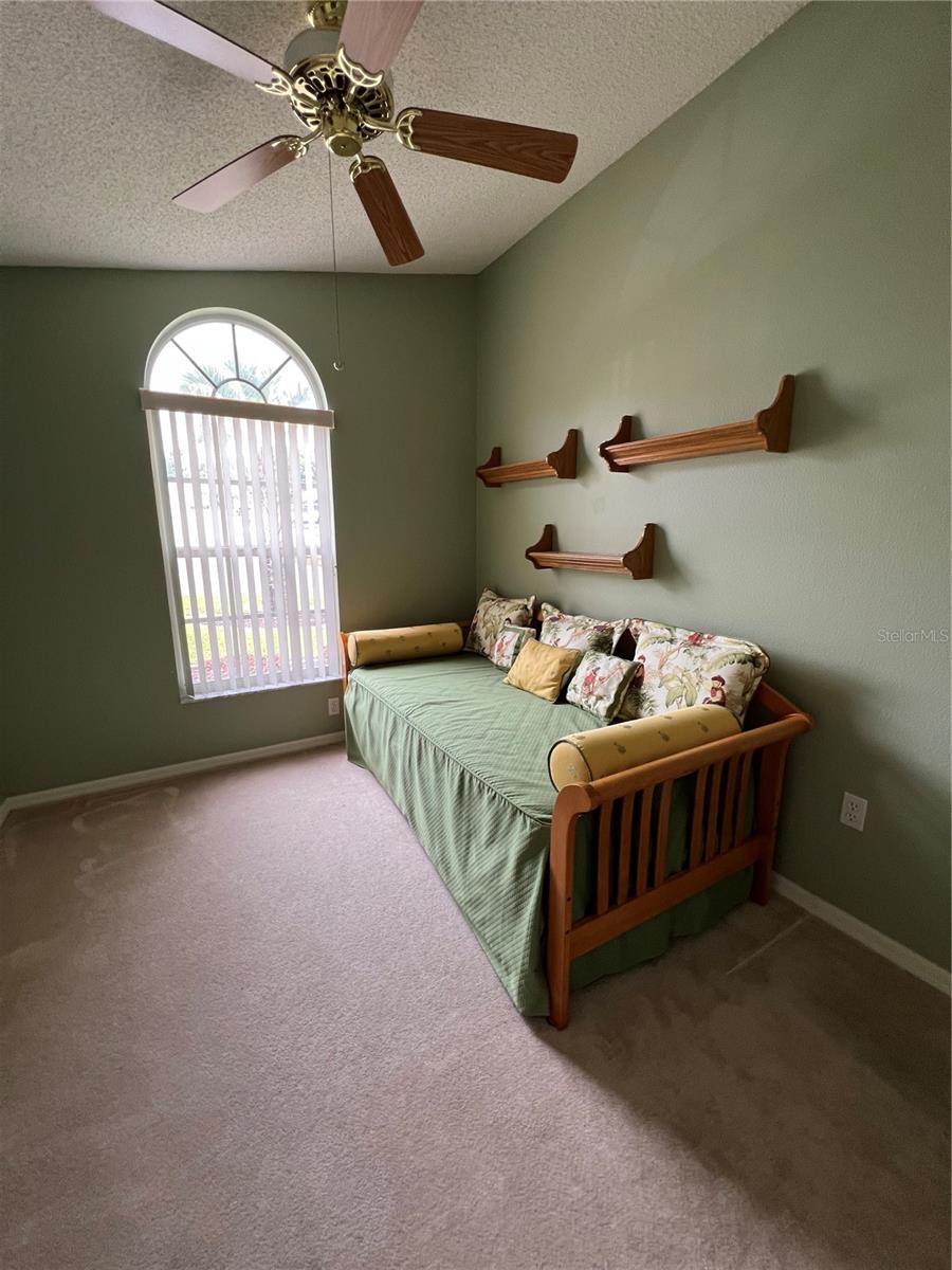 Image 3 of 40 For 1032 Walnut Hill Court