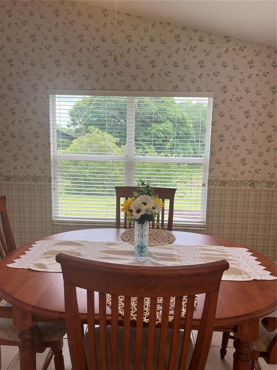 Image 4 of 40 For 1032 Walnut Hill Court