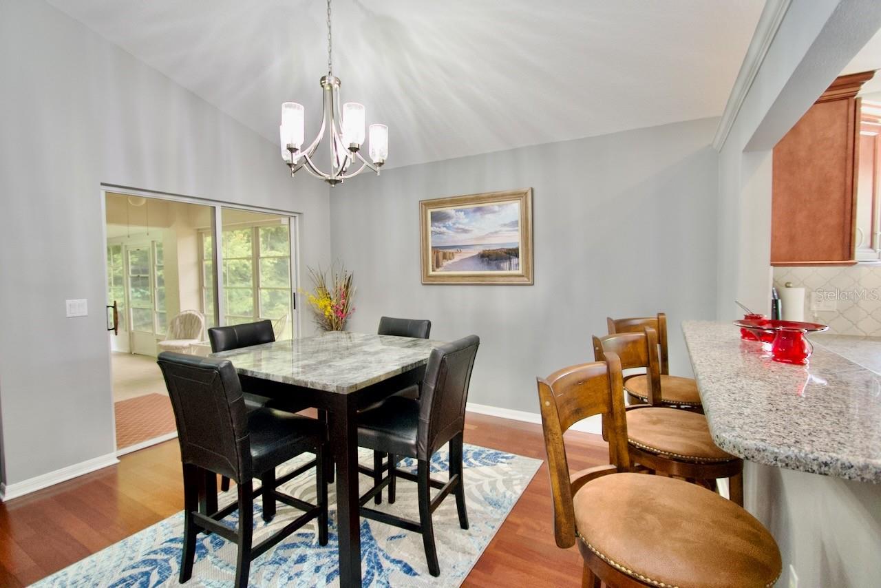 Image 16 of 33 For 1723 Cortleigh Drive