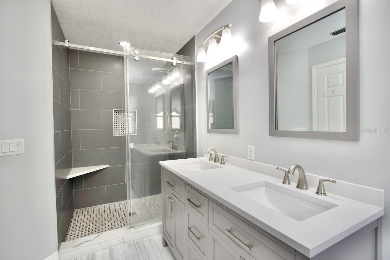 Image 22 of 33 For 1723 Cortleigh Drive