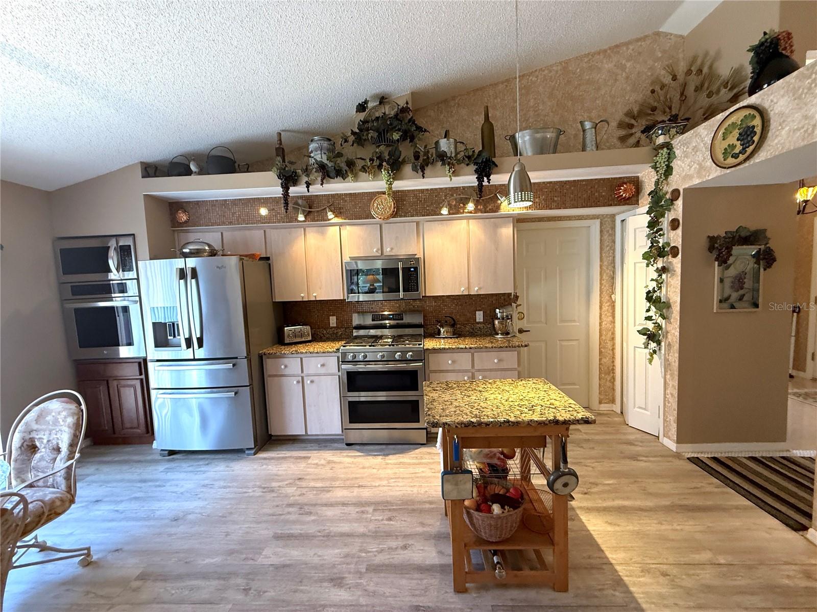 Image 8 of 41 For 9311 Haas Drive
