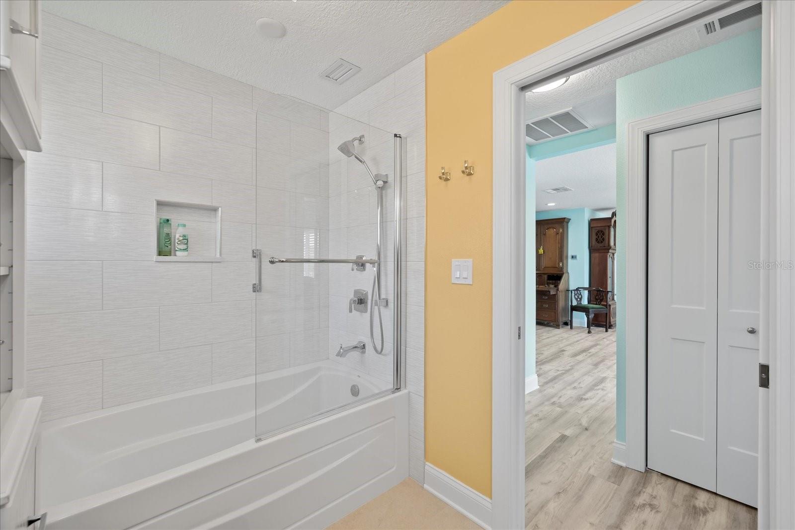 Image 31 of 56 For 4918 Forecastle Drive
