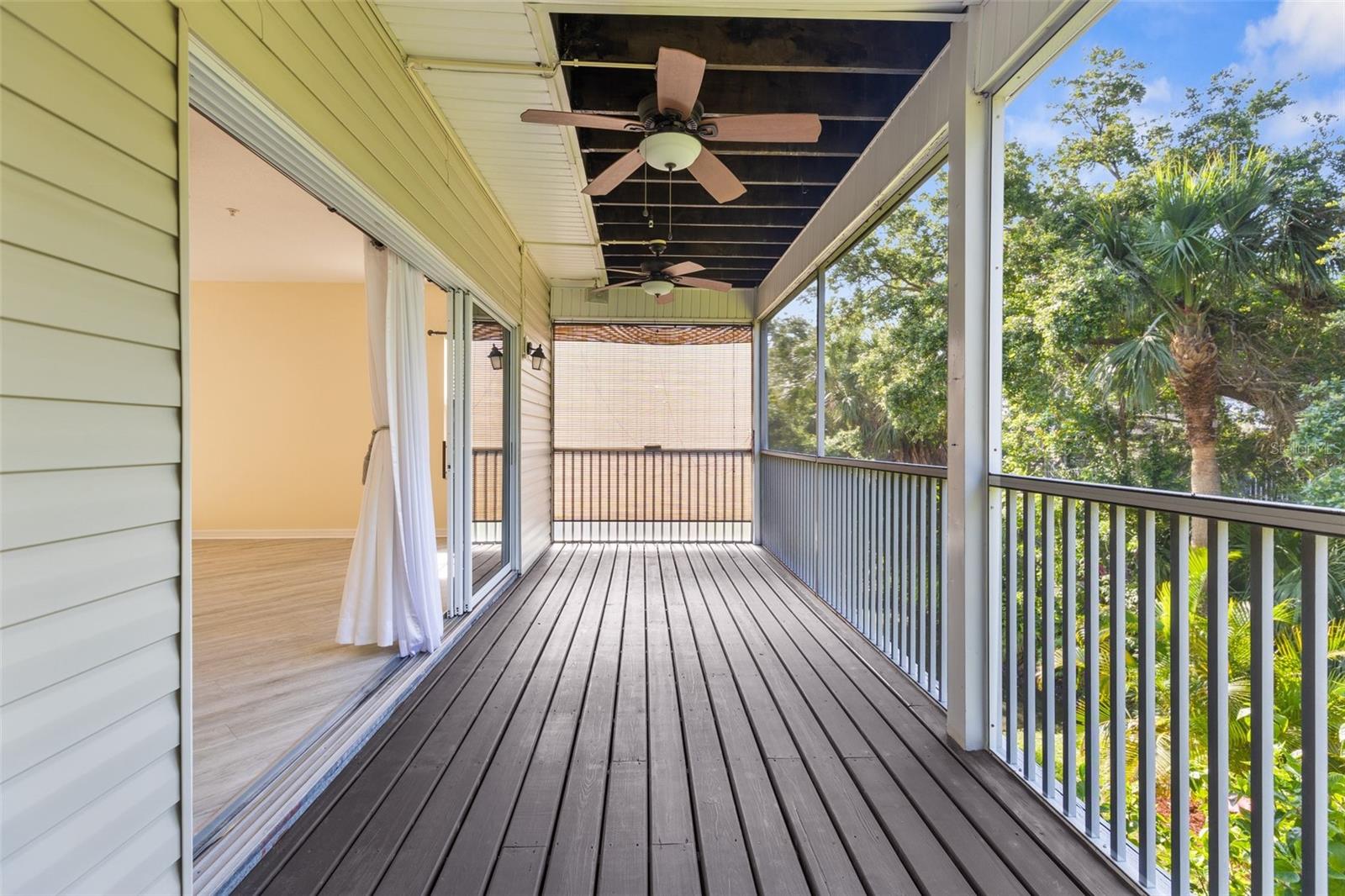 Image 16 of 44 For 3119 Oyster Bayou Way
