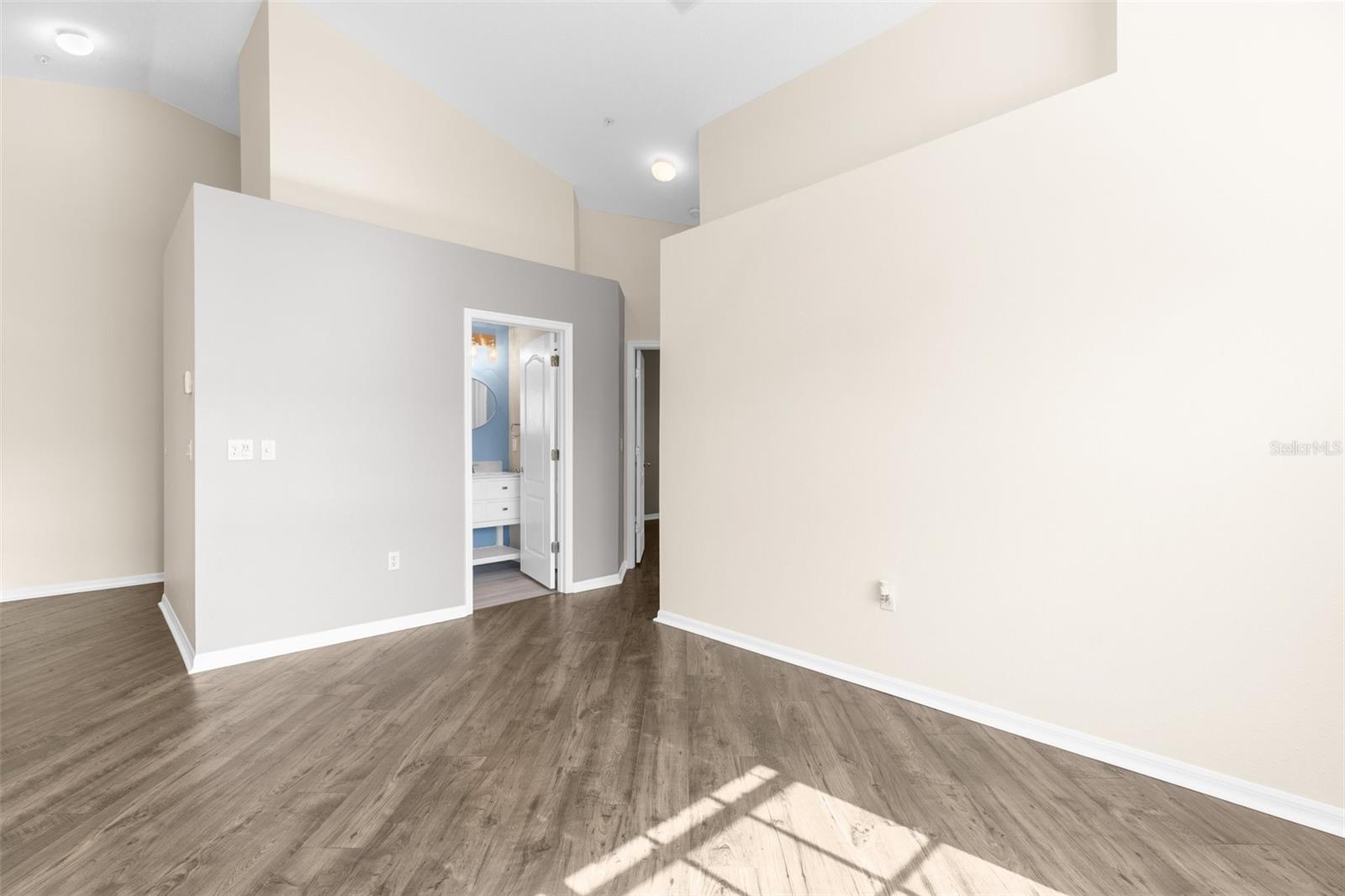 Image 21 of 44 For 3119 Oyster Bayou Way