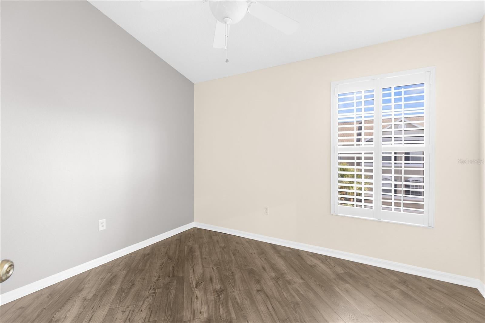 Image 32 of 44 For 3119 Oyster Bayou Way