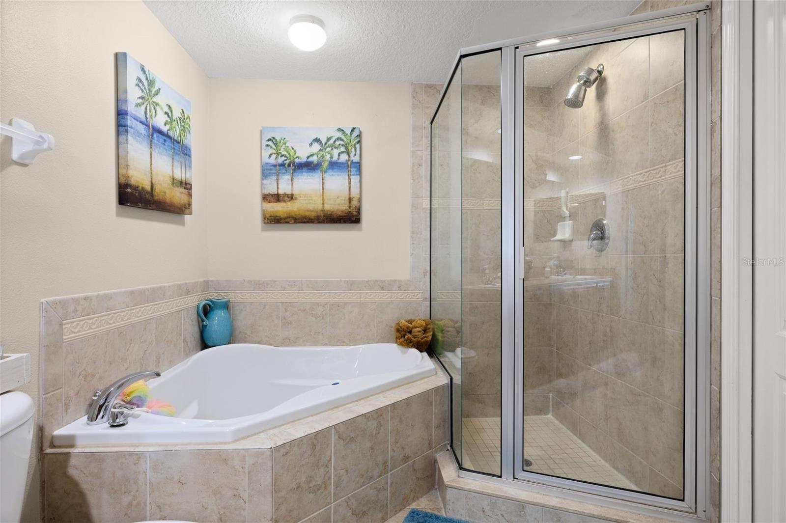 Image 8 of 27 For 4516 Seagull Drive 406