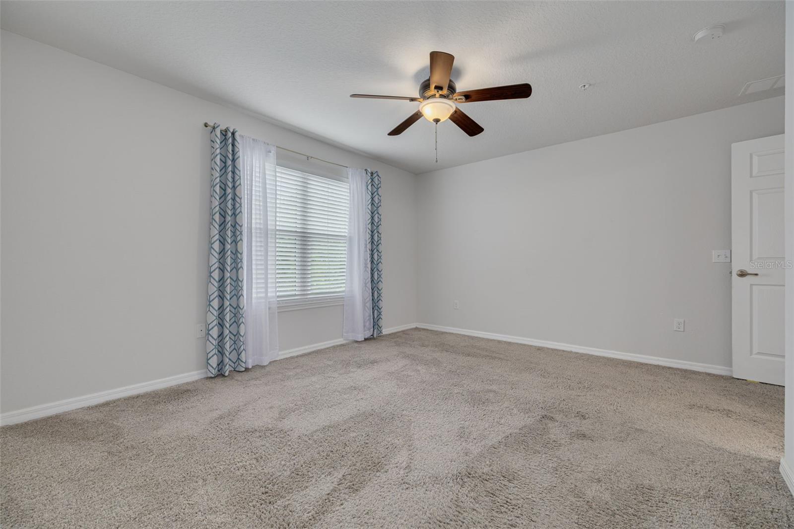 Image 20 of 68 For 5041 Royal Palms Way 203