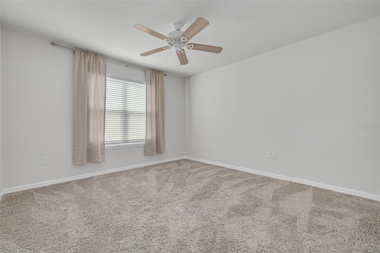 Image 25 of 68 For 5041 Royal Palms Way 203