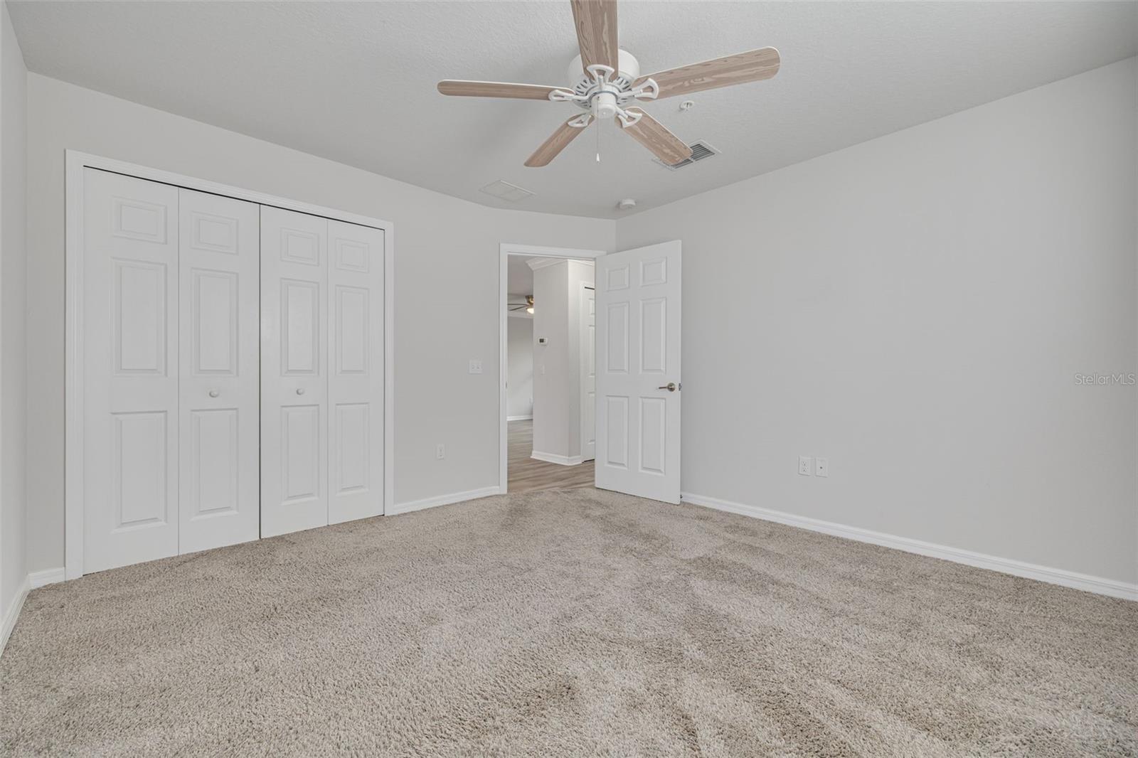 Image 26 of 68 For 5041 Royal Palms Way 203
