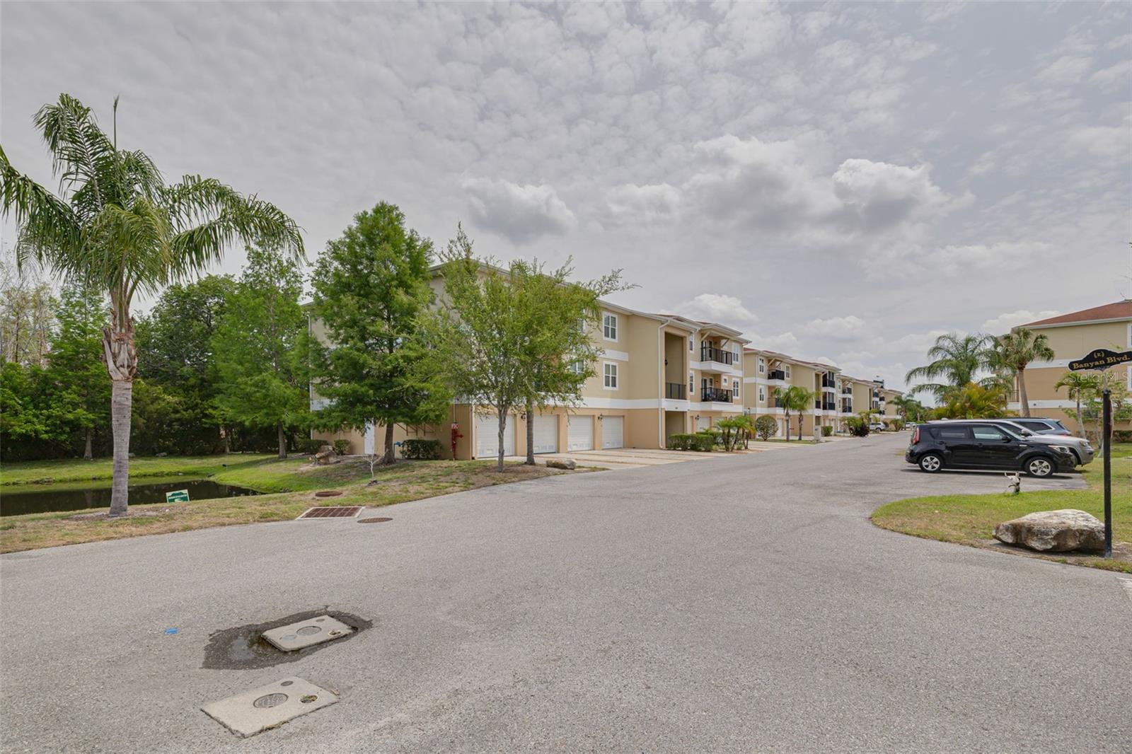 Image 32 of 68 For 5041 Royal Palms Way 203