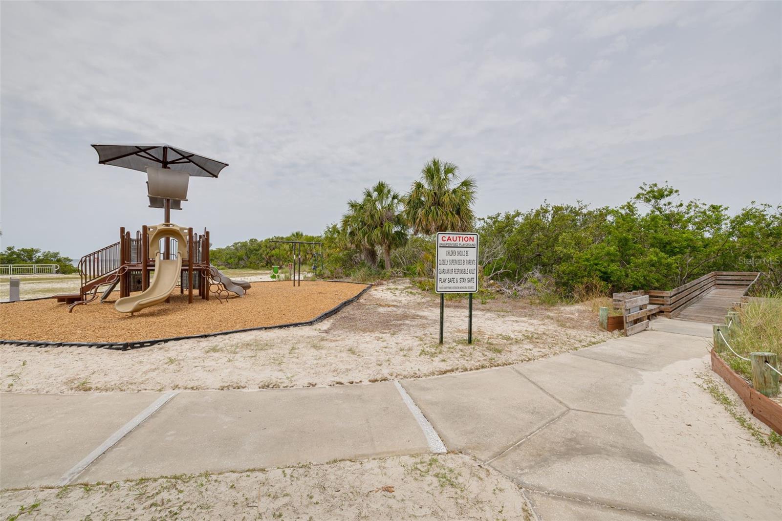Image 58 of 68 For 5041 Royal Palms Way 203