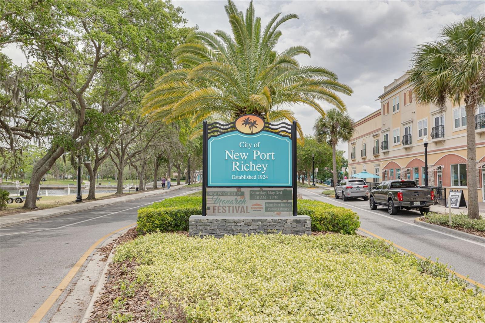 Image 60 of 68 For 5041 Royal Palms Way 203