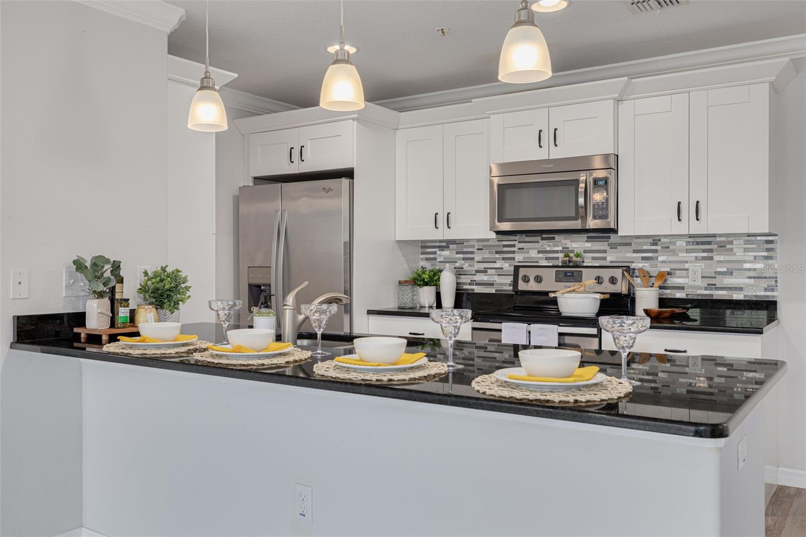 Image 9 of 68 For 5041 Royal Palms Way 203