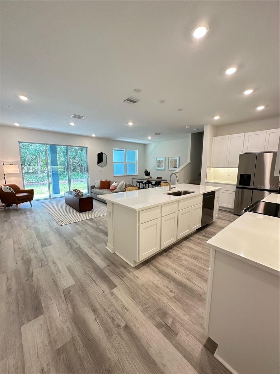 Image 4 of 21 For 5232 Luisa Court