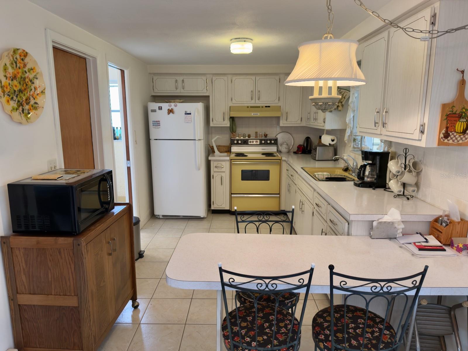 Image 12 of 33 For 11224 Yewtree Avenue