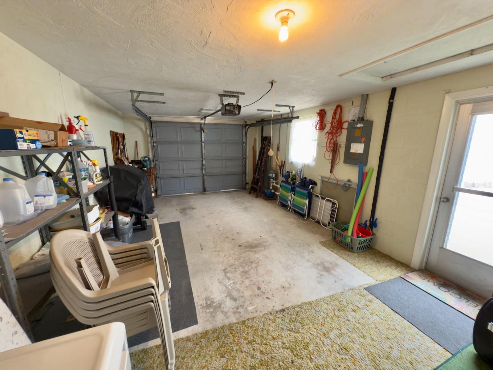 Image 31 of 33 For 11224 Yewtree Avenue