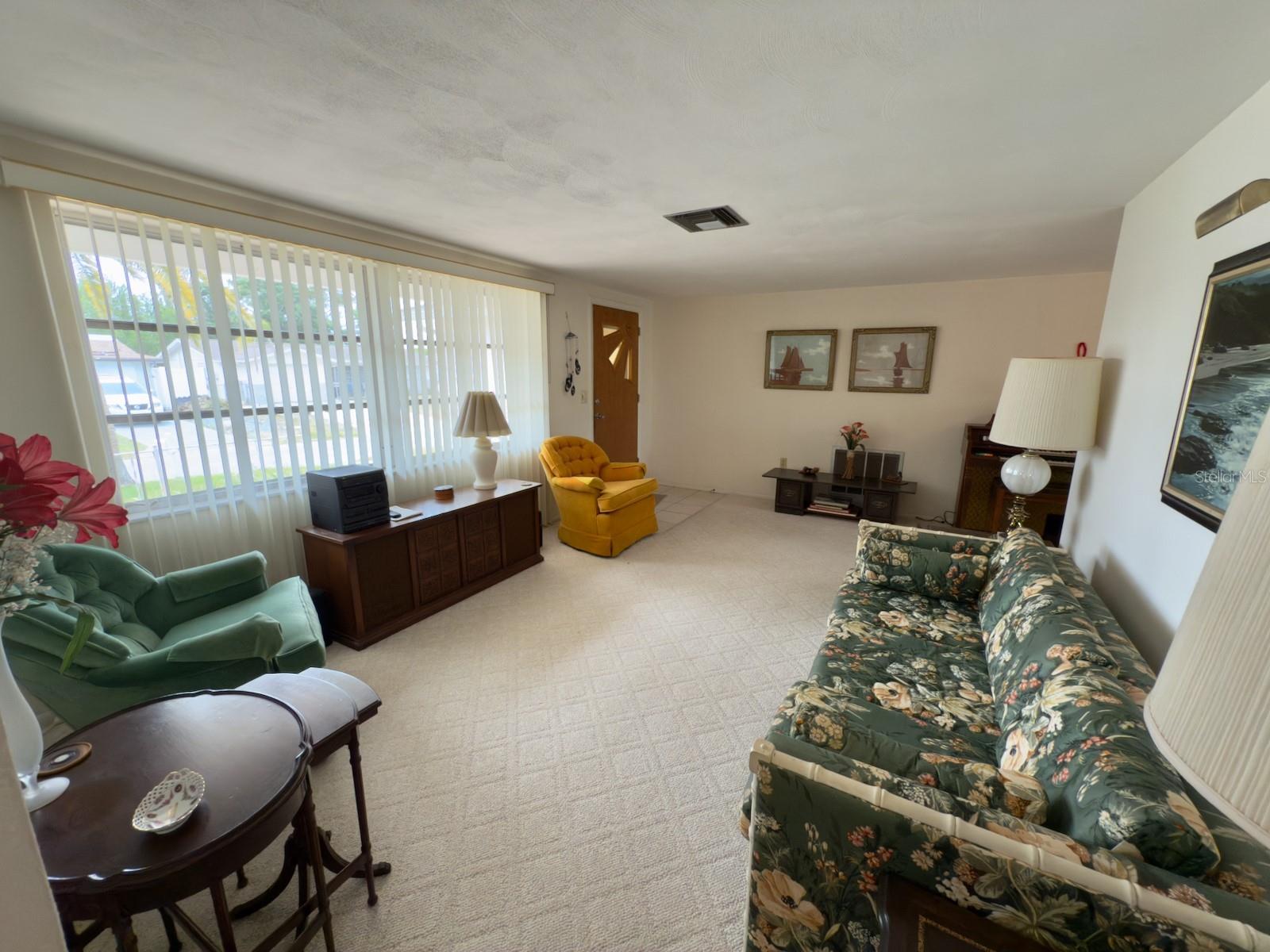 Image 9 of 33 For 11224 Yewtree Avenue