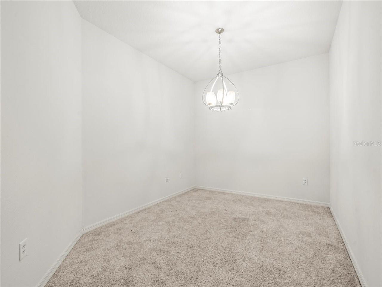 Image 8 of 35 For 3885 Crossline Drive