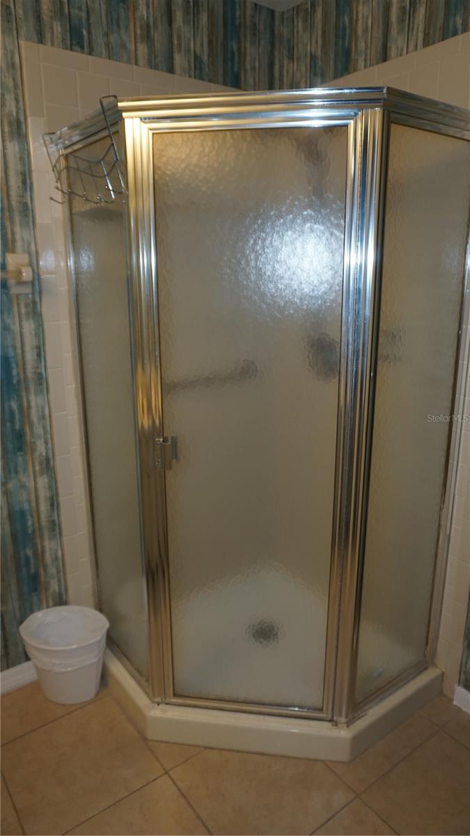 Listing photo id 10 for 7704 Hillside Court 102