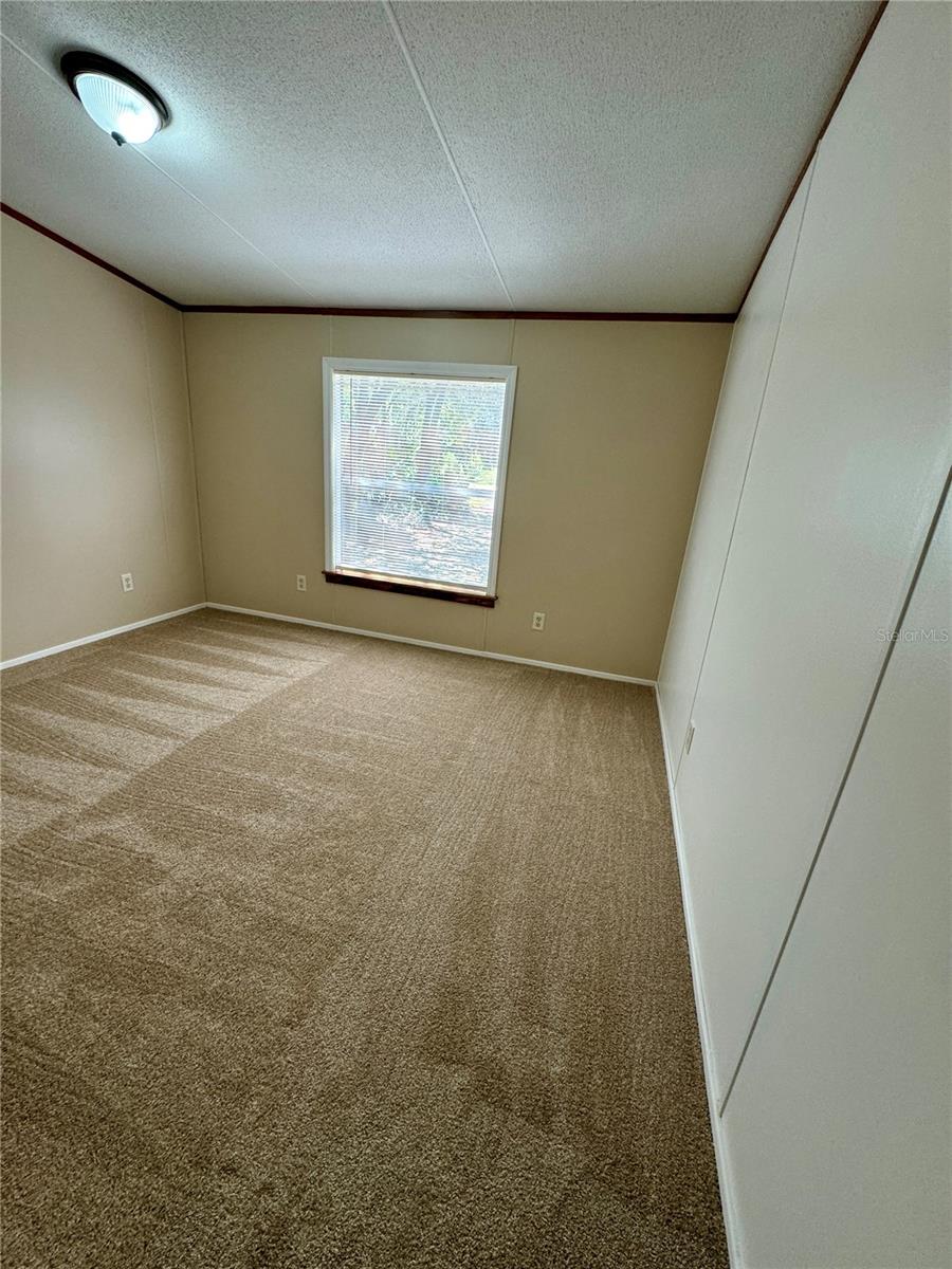 Image 6 of 18 For 7095 Lincoln Lane
