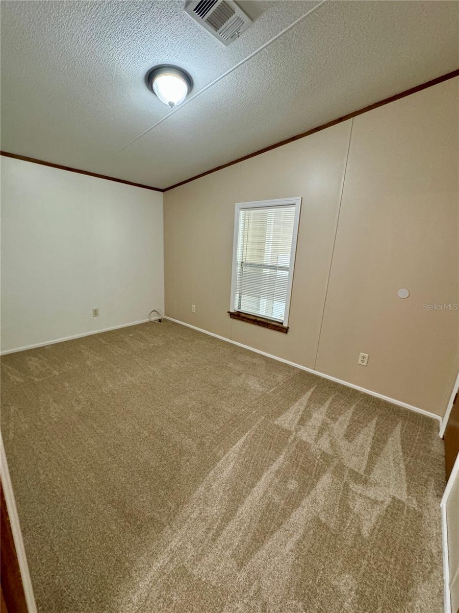 Image 7 of 18 For 7095 Lincoln Lane