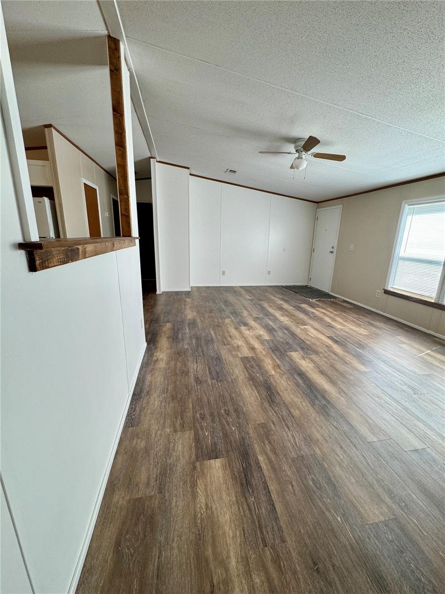 Image 9 of 18 For 7095 Lincoln Lane