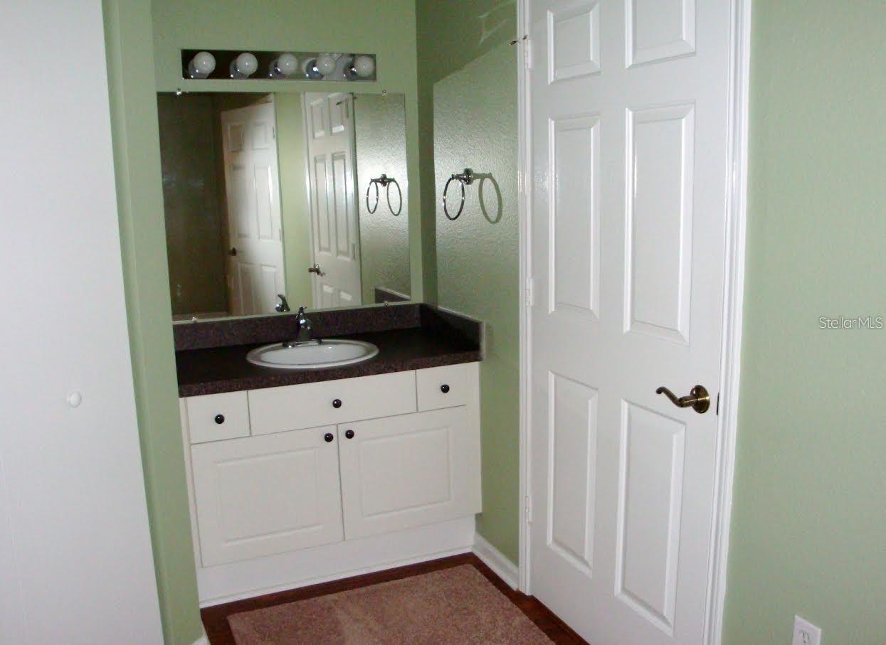 Image 13 of 33 For 2209 Portofino Place 2516