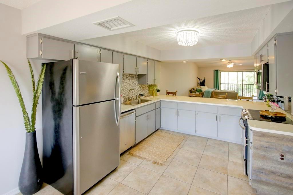 Image 15 of 62 For 6583 River Run Boulevard 21005