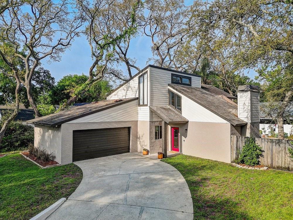 Details for 10910 Winter Oak Place, TAMPA, FL 33618