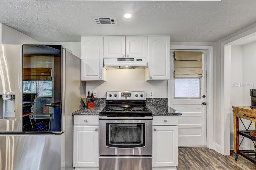 Image 11 of 62 For 10910 Winter Oak Place