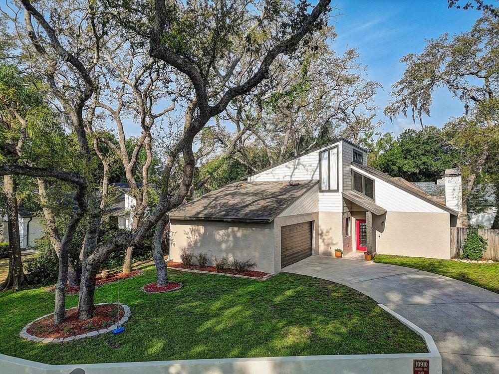 Image 2 of 62 For 10910 Winter Oak Place