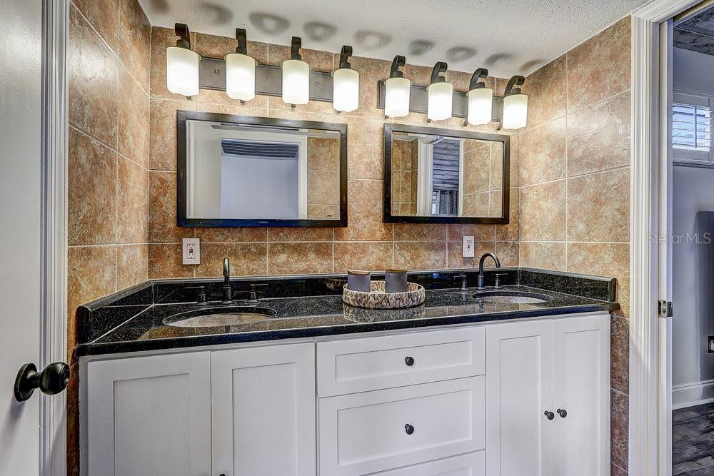 Image 36 of 62 For 10910 Winter Oak Place