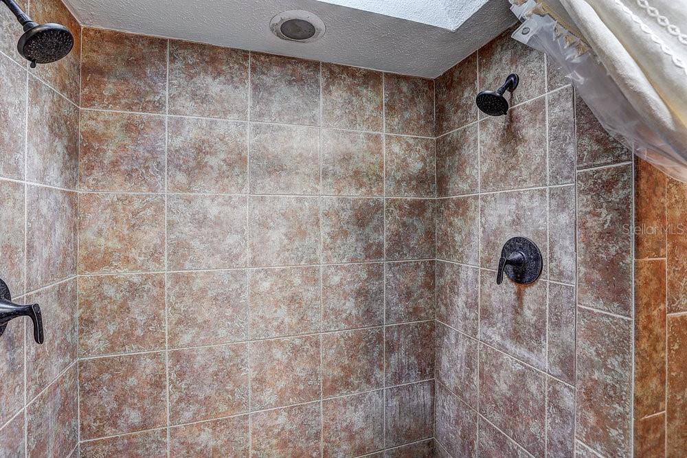 Image 37 of 62 For 10910 Winter Oak Place