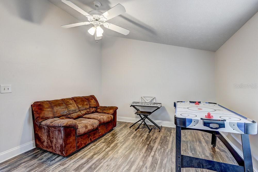 Image 41 of 62 For 10910 Winter Oak Place