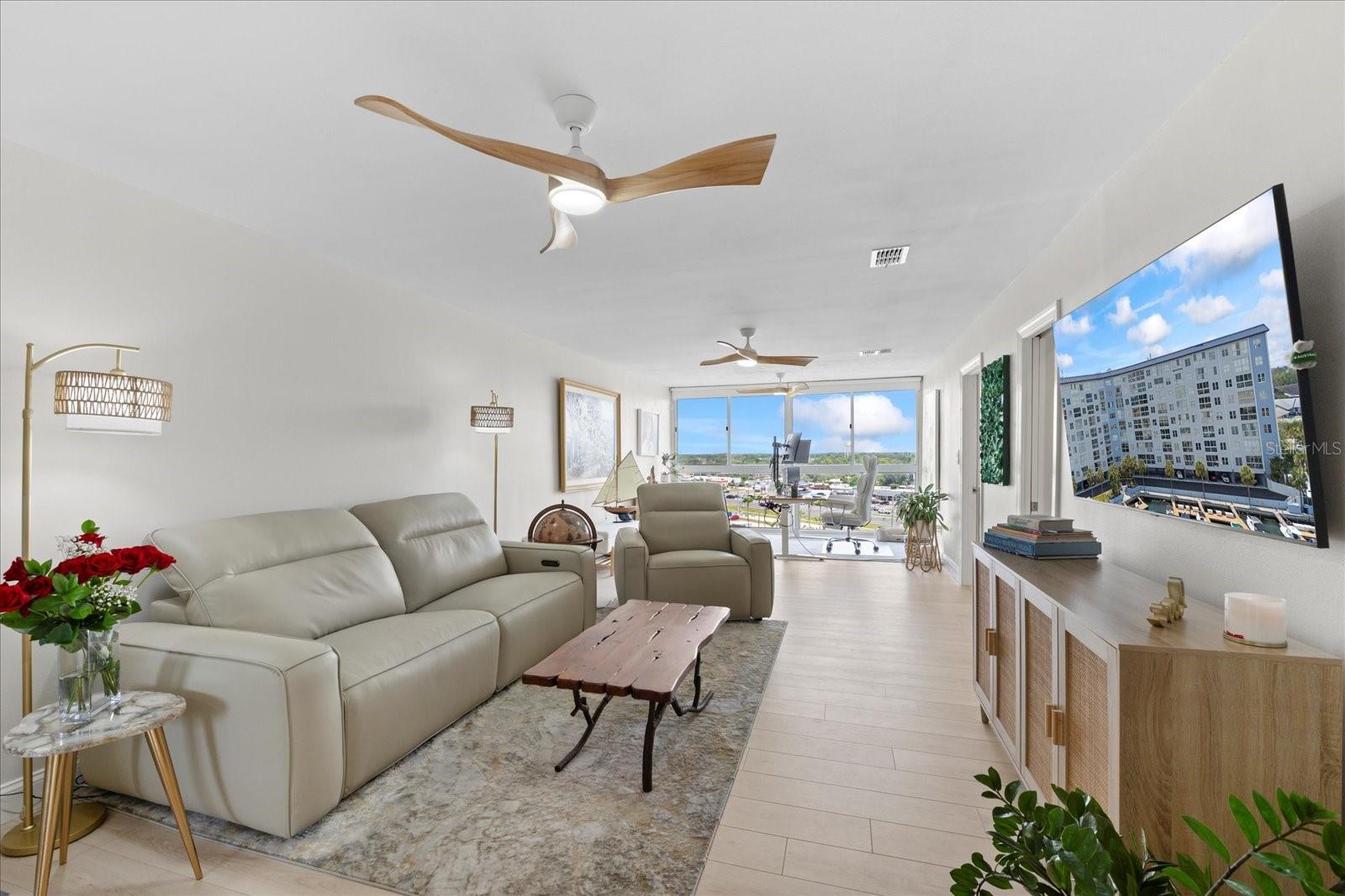 Image 10 of 39 For 4939 Floramar Terrace 902