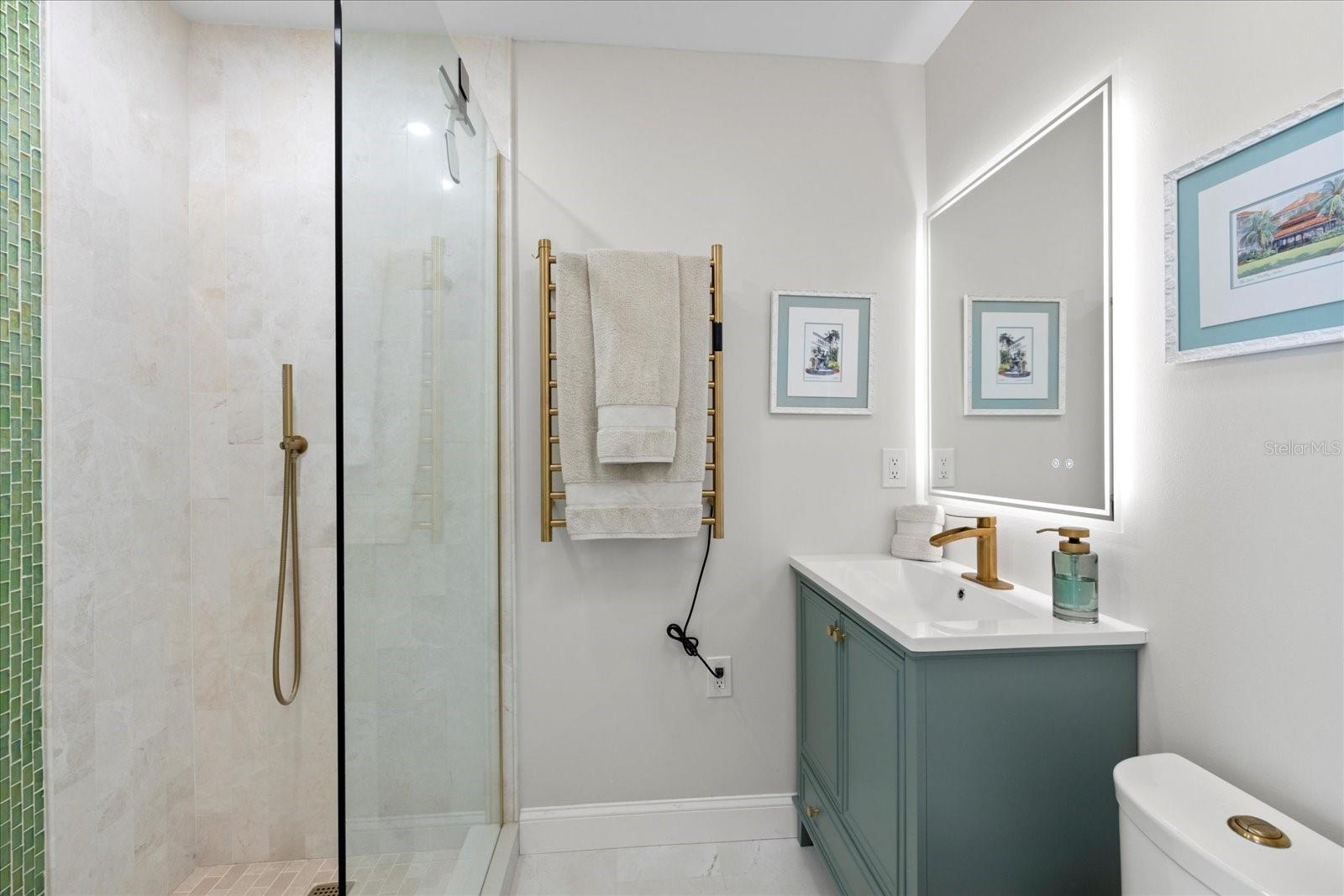 Image 11 of 39 For 4939 Floramar Terrace 902