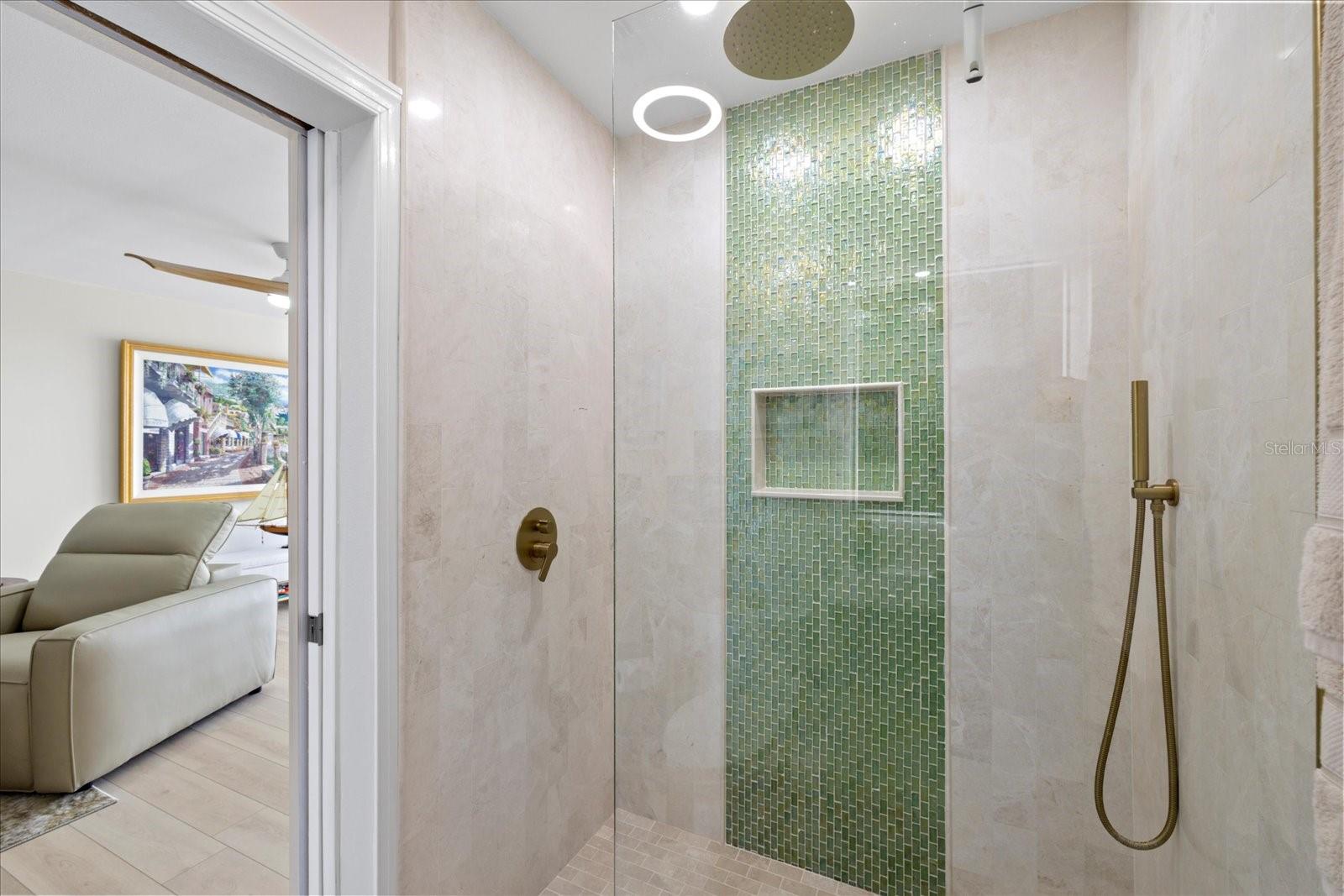 Image 12 of 39 For 4939 Floramar Terrace 902