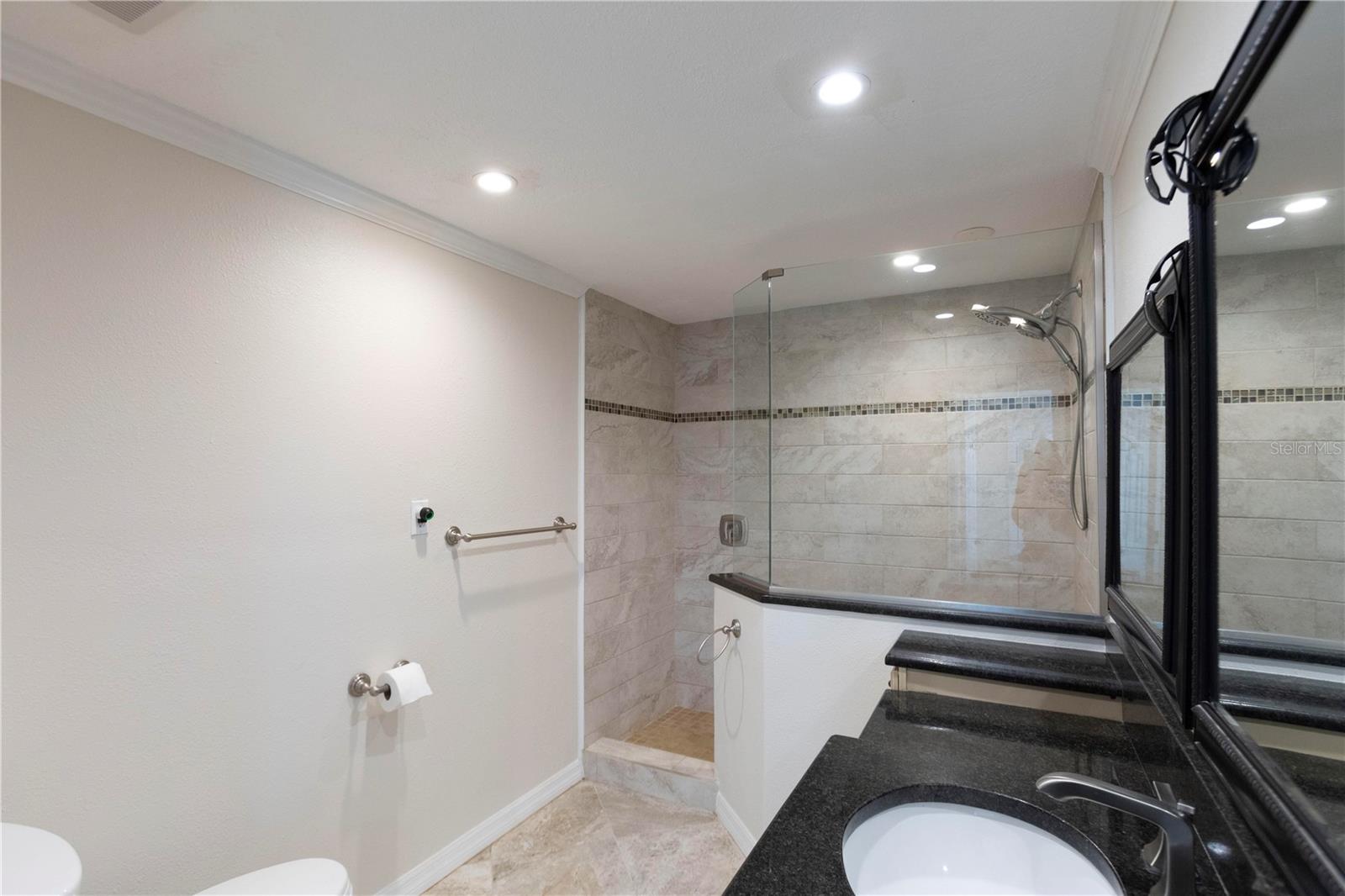 Image 18 of 44 For 5008 Forecastle Drive