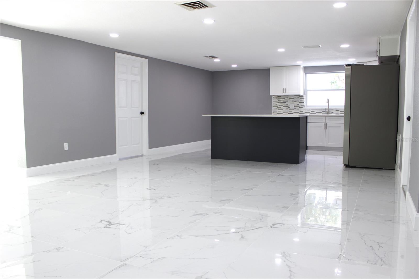 Image 13 of 56 For 9200 Lunar Lane