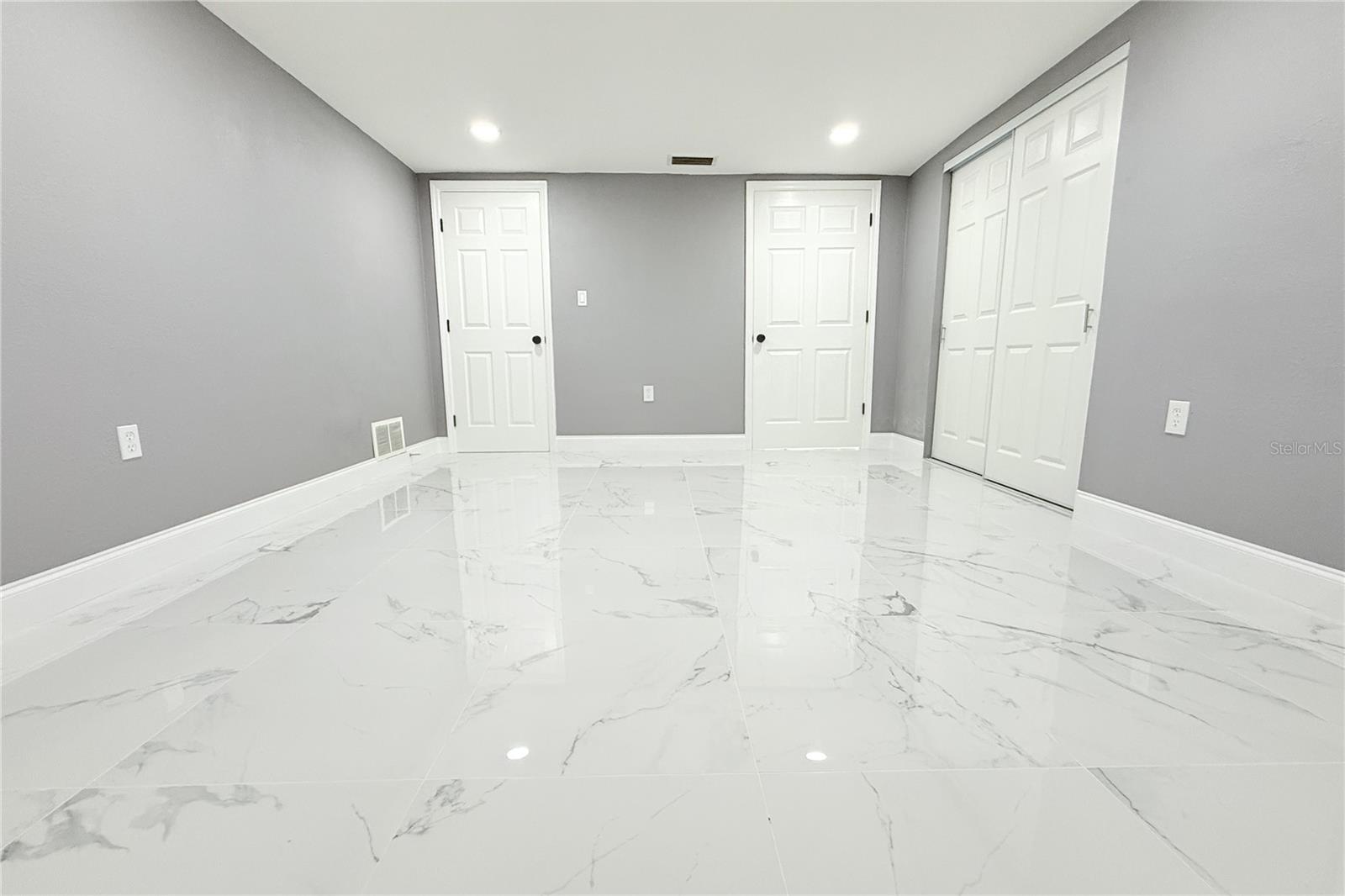 Image 36 of 56 For 9200 Lunar Lane