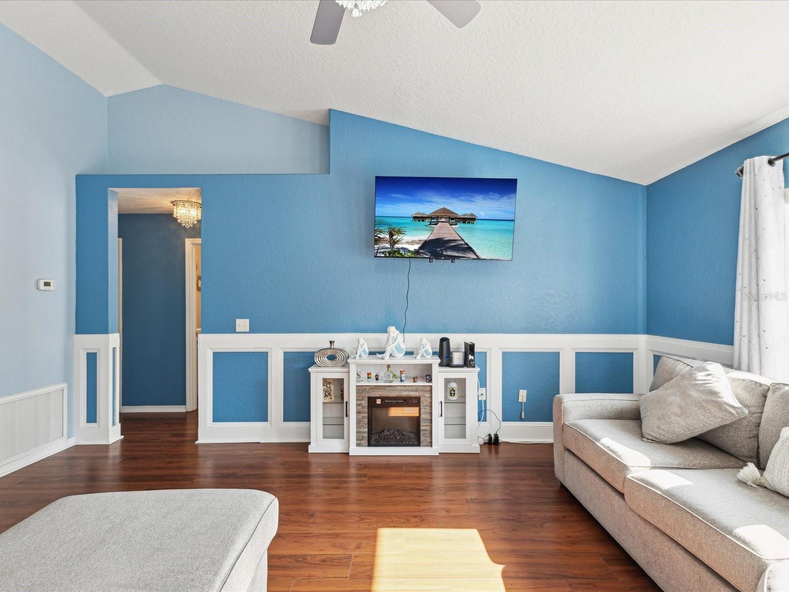 Image 17 of 49 For 6076 Shiprock Avenue